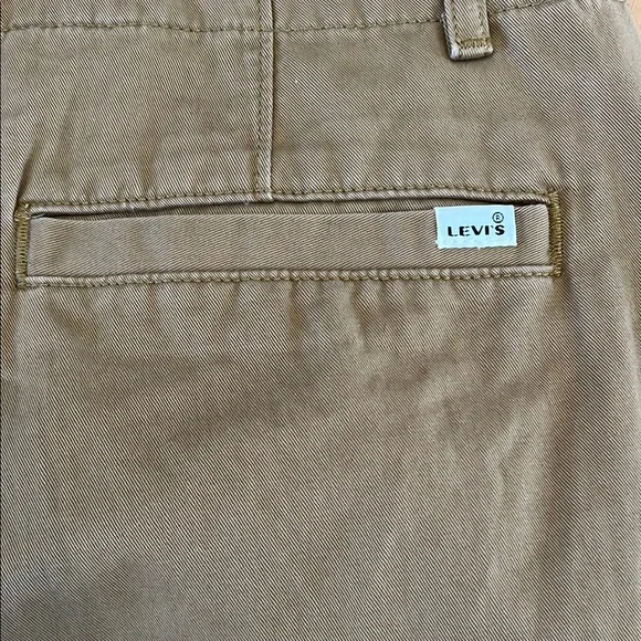 Levi's 28x32 Brown-Tan Wide Leg - Picture 9 of 16